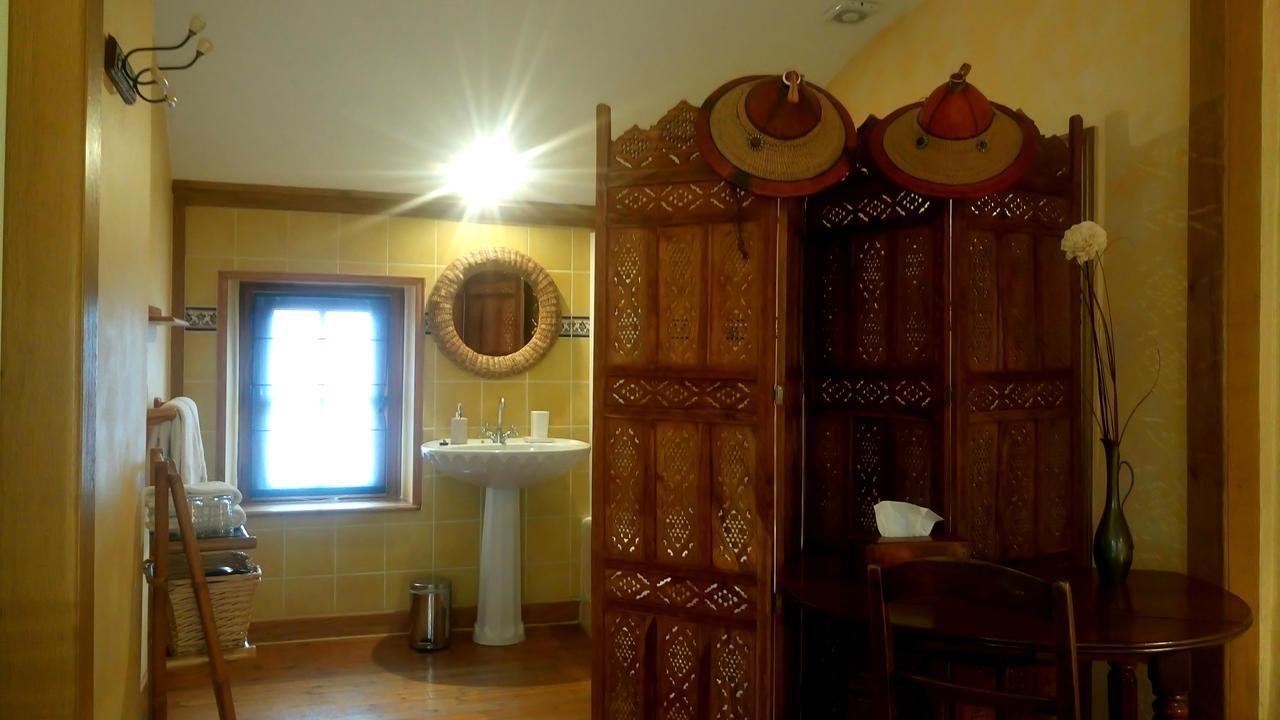 Moulin Madame - Gites & Chambres D'Hotes Dracy-le-Fort ภายนอก รูปภาพ